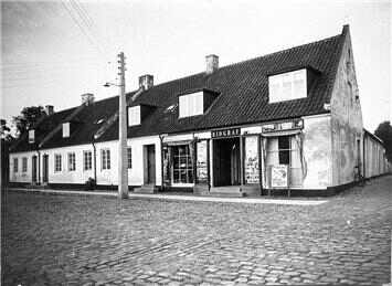 Jan Timanns Plads 1936. Image Credit: http://www.dragoer.dk/page2483.aspx