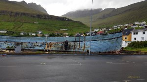 Documentation of ‘Trace drawing’ Berkana, Laguz (inverted), Teiwaz in Fuglafjørður, photograph by Martin Drury