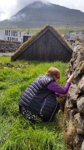 Documentation of ‘Trace drawing’ Inguz, Inguz, Eihwaz in Klaksvík, photograph by Martin Drury
