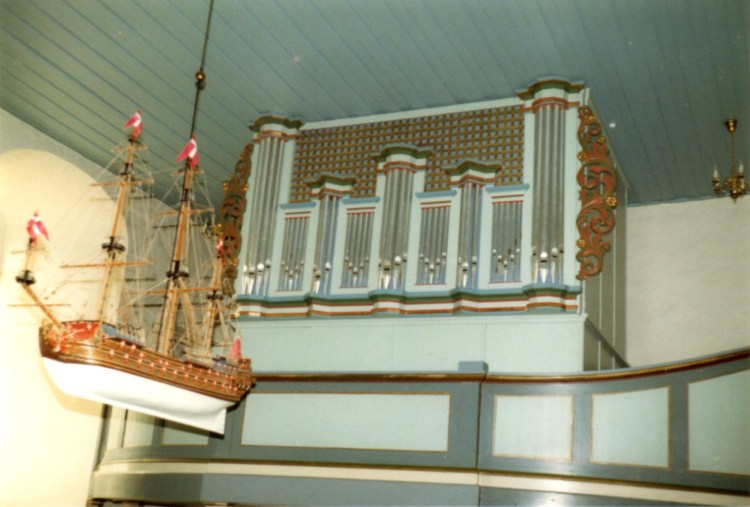 From inside the church, Wikpedia Common, Photo: Hans Olav Lien