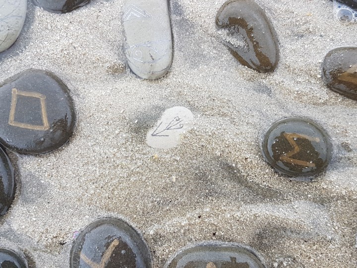 Mahia - ceremony with Terangi Roimata © Tracey Benson 2017
