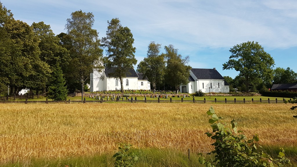 Hurum Kirke © Tracey M Benson || bytetime