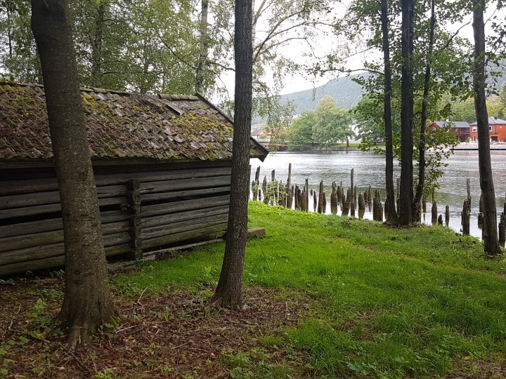Old river house at Drammenselva © Tracey M Benson