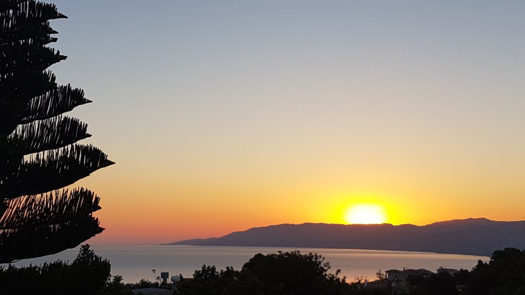 Sunrise in Neo Chorio